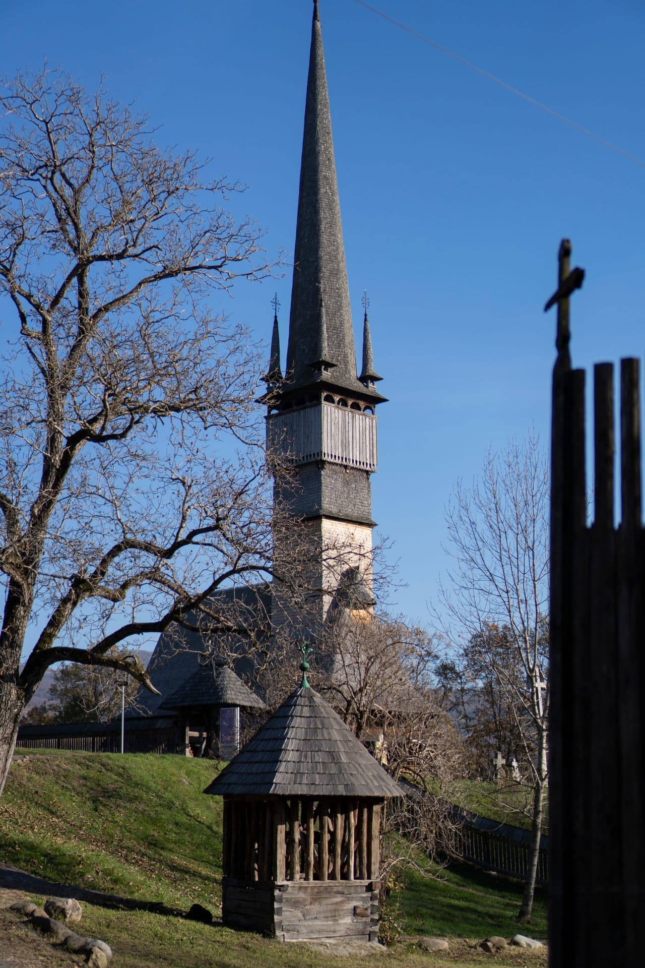 Foto Biserica din lemn